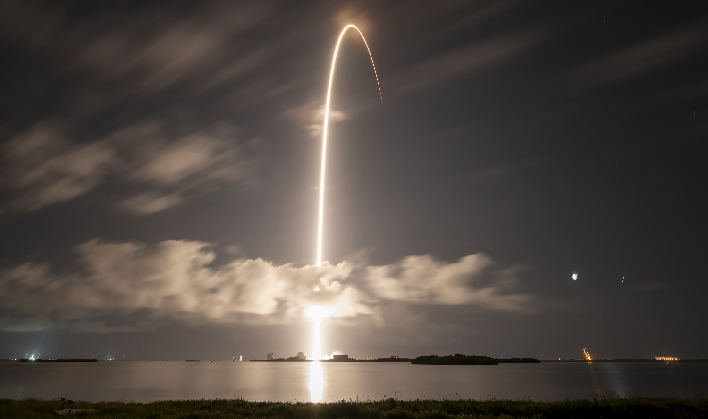 Wystrzelenie SpaceX kończy się niepowodzeniem, ponieważ awaria silnika Falcona 9 powoduje upuszczenie satelitów na niewłaściwą orbitę