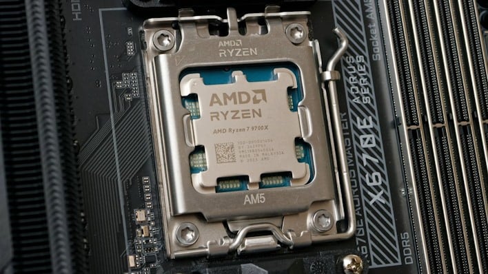 small ryzen 7 9700x in socket