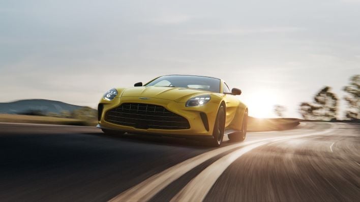 2025 Aston Martin Vanquish Slays In Road Tests But That 824 HP V-12 Costs A Mint