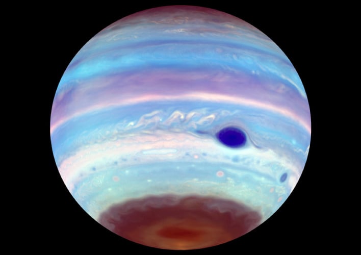 dark spots jupiter full image