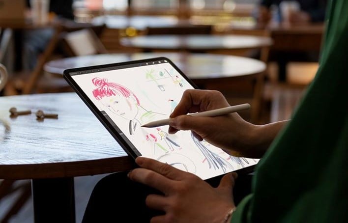 hero ipad pro 2018 creative sketch lifestyle image