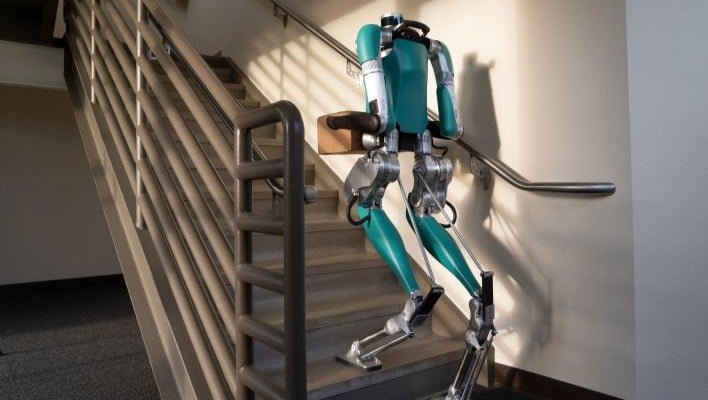 Sorry Humans, Amazon Wants AI-Controlled Robots To Deliver Packages