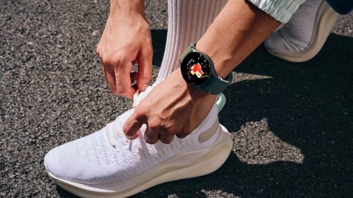 Samsung Galaxy Watch erhält einen Lauftrainer, Schlafenszeit-Anleitung und ...