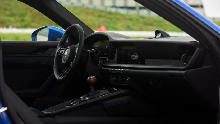 pca porsche inside1