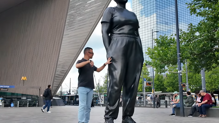 body ally solos smart glasses blind vision low