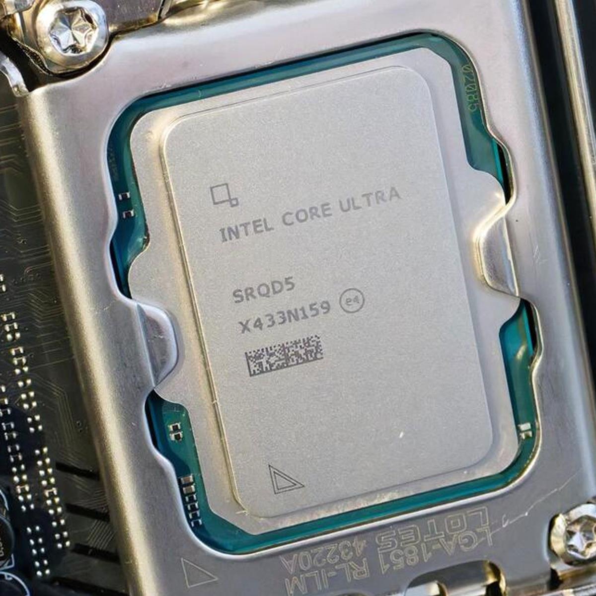 Intel Core Ultra 7 365K Arrow Lake Refresh CPU Surfaces In