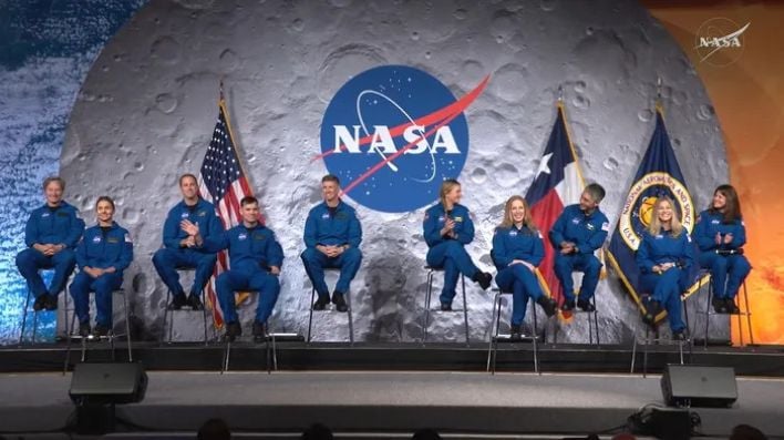 NASA Chooses 10 Astronauts To Train For Ambitious Moon & Mars Flight Missions