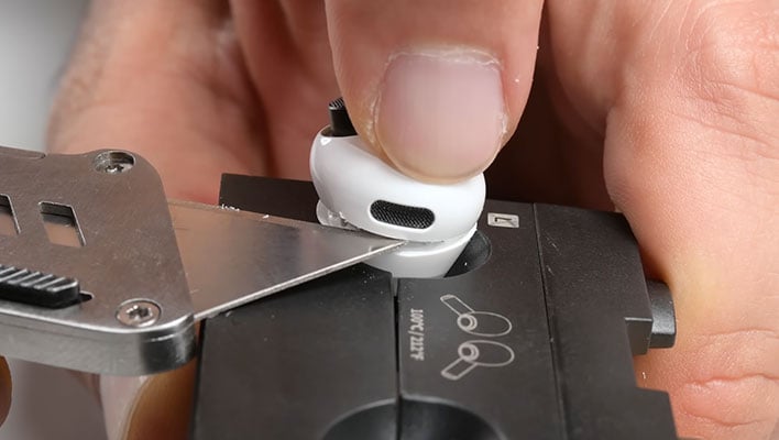 Apple AirPods Pro 3 Earn Atrocious 0/10 DIY Repair Score In iFixIt's Teardown