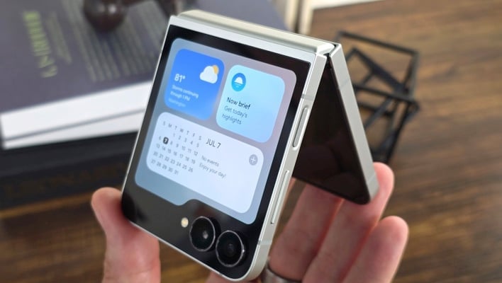 Gift Yourself Great Samsung Tech With These Top PC, TV And Mobile Deals