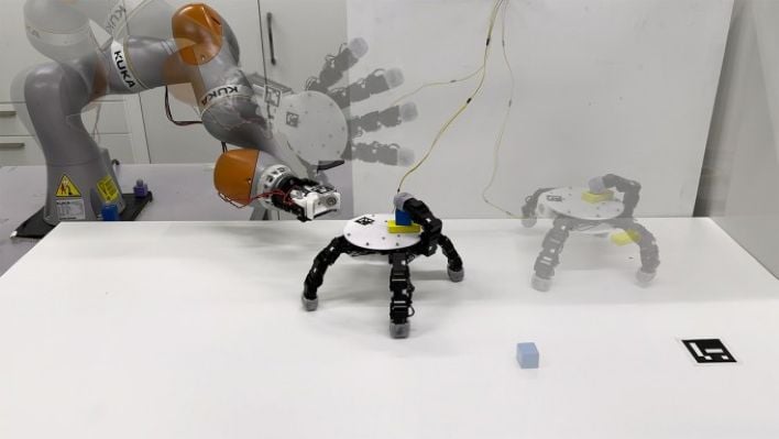 Detachable Robot Hand Crawls, Climbs And Grips Multiple Objects At Once