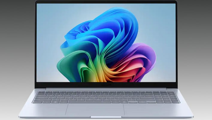 Snag This HP OmniBook X Flip 2-In-1 Deal For $300 Off Before Time Runs Out