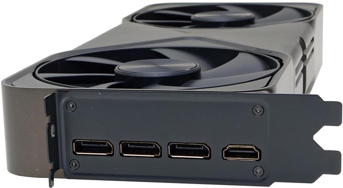 Outputs on a GeForce RTX 5090 FE.