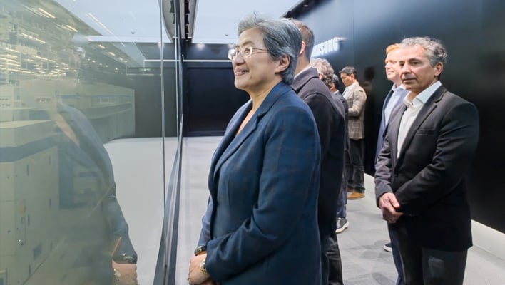 AMD Chair and CEO Dr. Lisa Su observes an advanced semiconductor production line during a fab window tour at Samsung&rsquo;s most advanced chip manufacturing complex in Pyeongtaek, Korea.