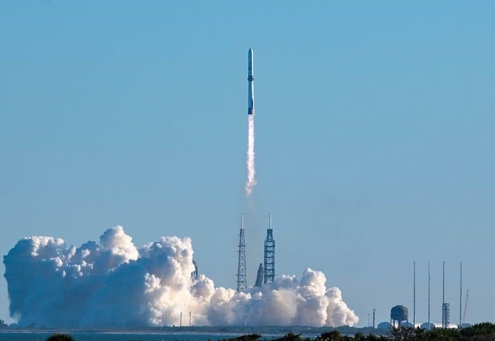 Blue Origin To Challenge SpaceX In High-Stakes Data Center Race In Space