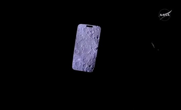 moon iphone
