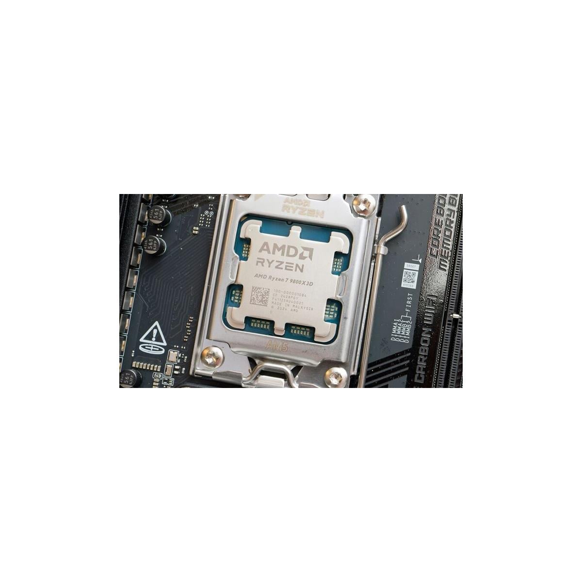 AMD Ryzen 7 9800X3D CPU ジャンク AMD Ryzen 7 9800X3D Slashed To All-Time Low At $409.95 | HotHardware