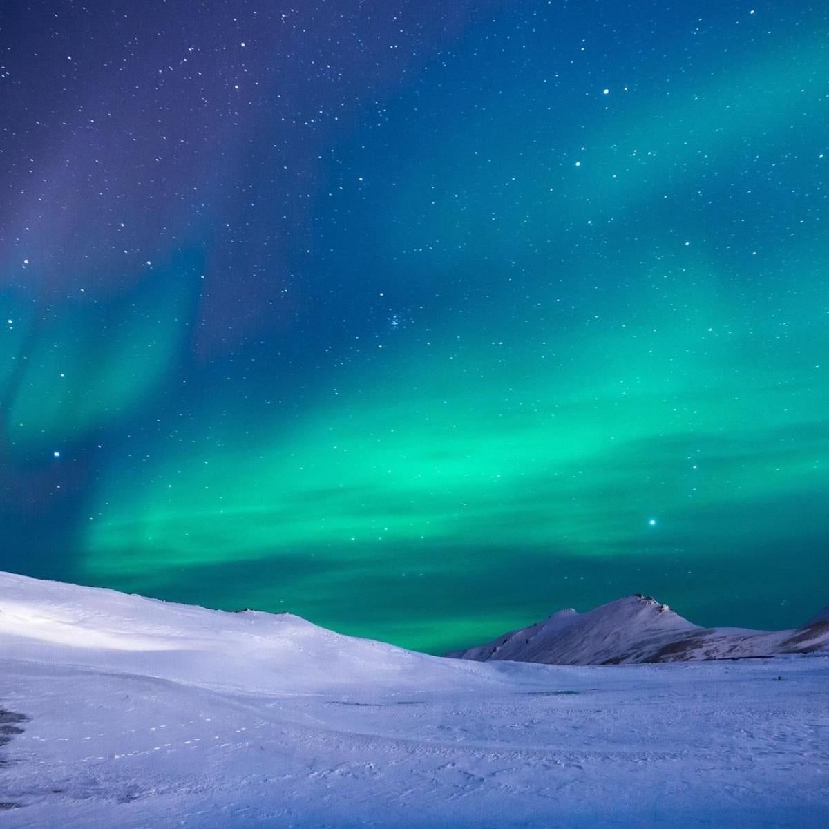 hothardware.com - Aaron Leong - Solar Flare Alert: Massive CME Threatens Radio Blackouts and Dazzling Auroras