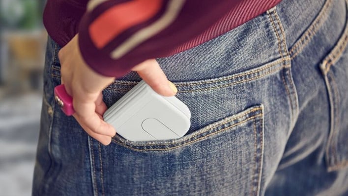 Logitech Mobi Fold Travel Mouse With On-Device AI Folds Shut Like A ...
