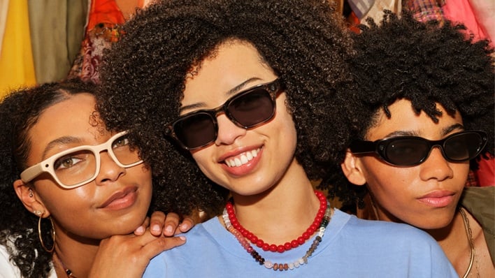 people wearing smart glasses