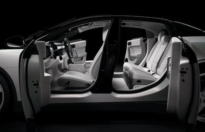 Regular and coach doors allows access to the interior space