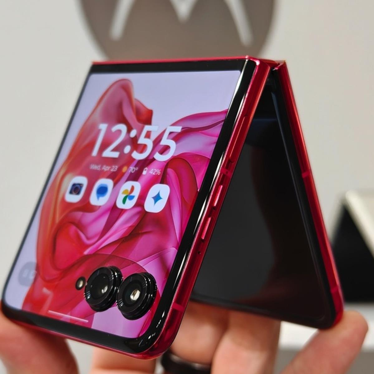 hothardware.com - Paul Lilly - Motorola Razr+ & Pixel 10a Drop To Under $425 In Weekend Sales