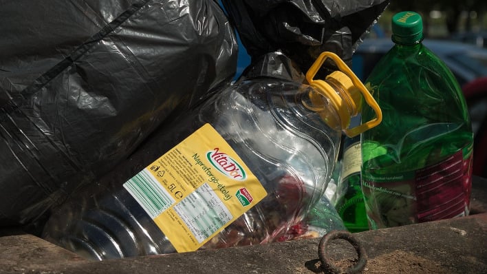 Common PET plastic.