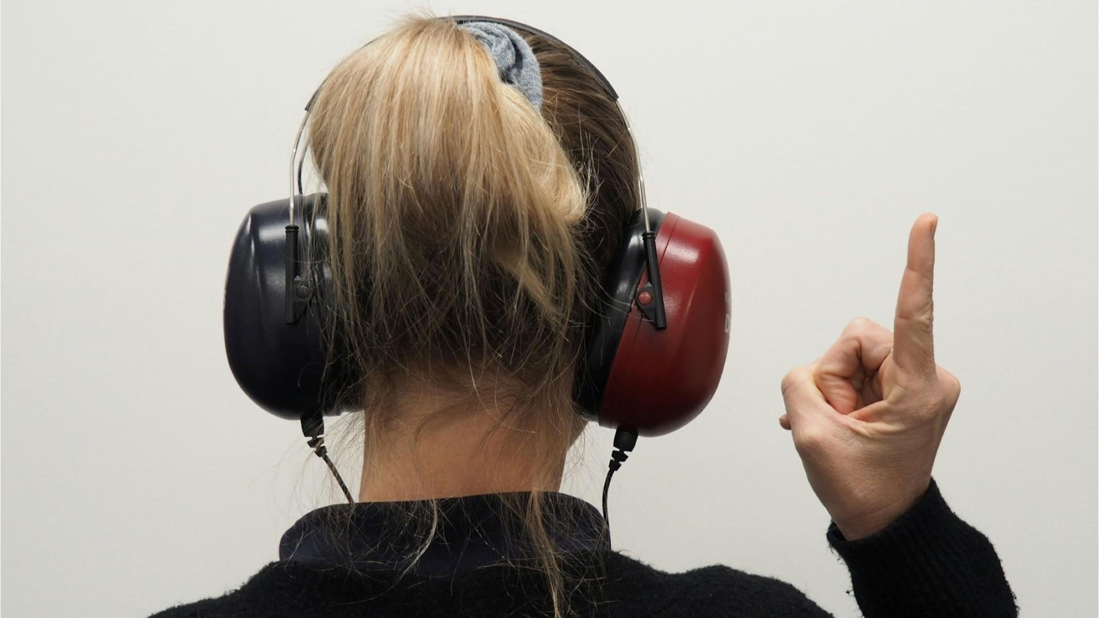 https://images.hothardware.com/contentimages/newsitem/71656/content/16x9_2135x1201_highres-headphone-eaves.jpg