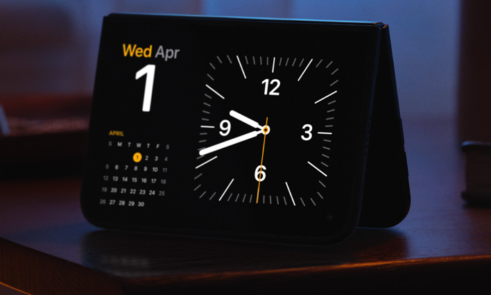 iPhone Duo in standby mode