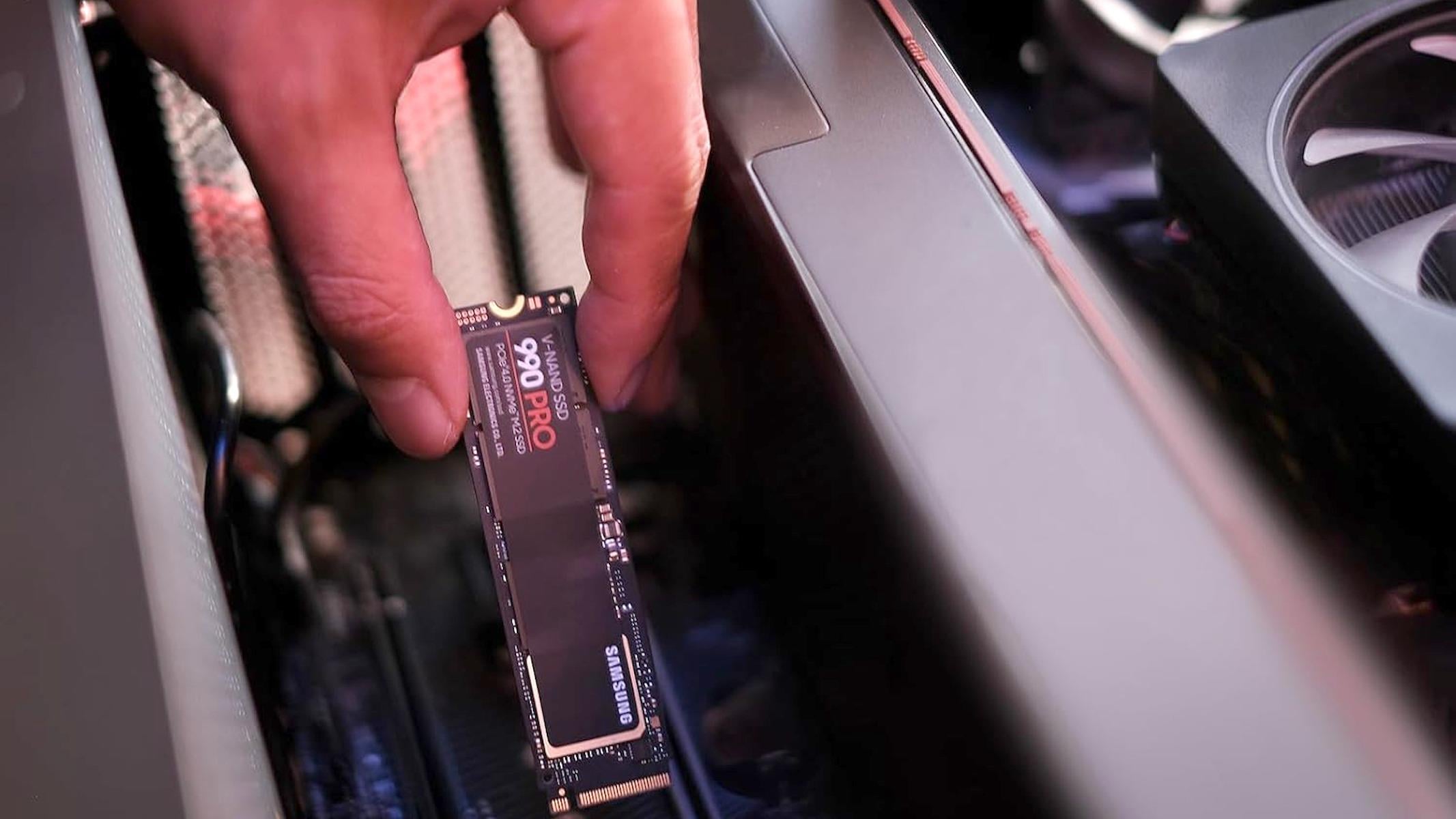 https://images.hothardware.com/contentimages/newsitem/71781/content/16x9_2133x1200_highres-installing-samsung-990-ssd.jpg